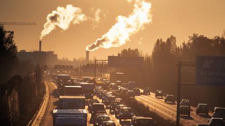 Insbesondere der Verkehrssektor erfüllt die im Klimaschutzgesetz festgeschriebenen Ziele des Pariser Klimaabkommens nicht. 