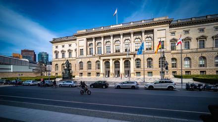 Aussenansicht Abgeordnetenhaus von Berlin, Sitz der Landesregierung.