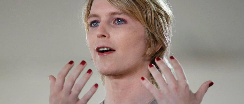 Chelsea Manning kommt zum ersten Mal nach ihrer Freilassung nach Berlin.