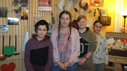 Anne-Frank-Forscherinnen: Michelle (10), Chayenne (15), Nathalie (17) und Angelina (13)