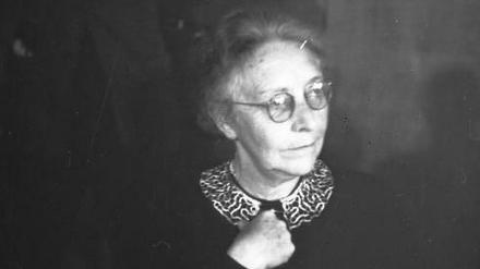 Porträtbild der damaligen Oberbürgermeisterin von Berlin, Louise Schroeder, von 1948.