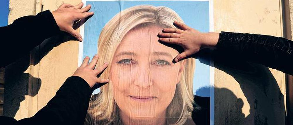 Endspurt. Marine Le Pen hat Chancen, mit dem Front National in die Stichwahl zu kommen. 