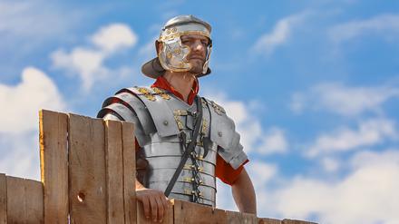 „Wie oft denkst du an das römische Reich?“ Erstaunlich viele Männer antworten offenbar auf diese Frage: täglich! 