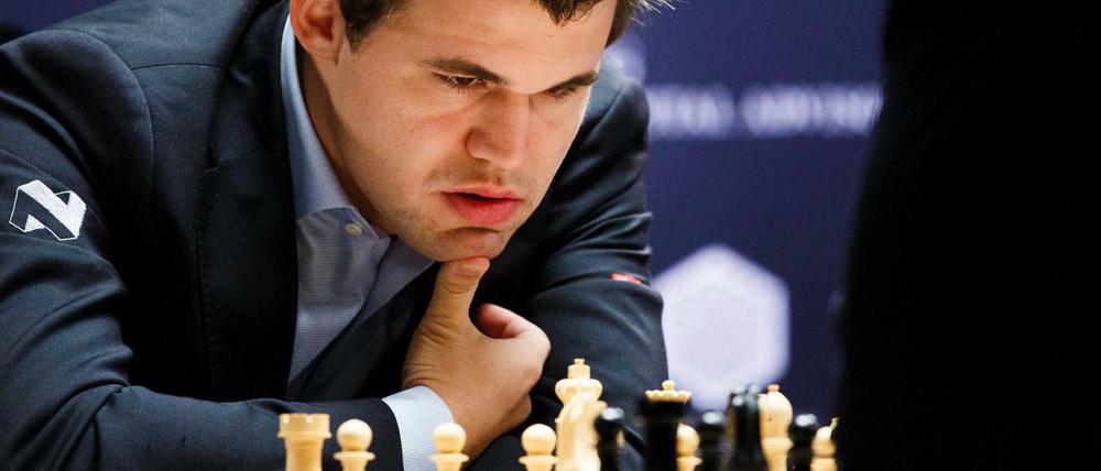 Schach-Weltmeister Magnus Carlsen verteidigt aktuell in New York seinen Titel. Sein Aufstieg ist einer der Gründe für den aktuellen Schach-Boom.