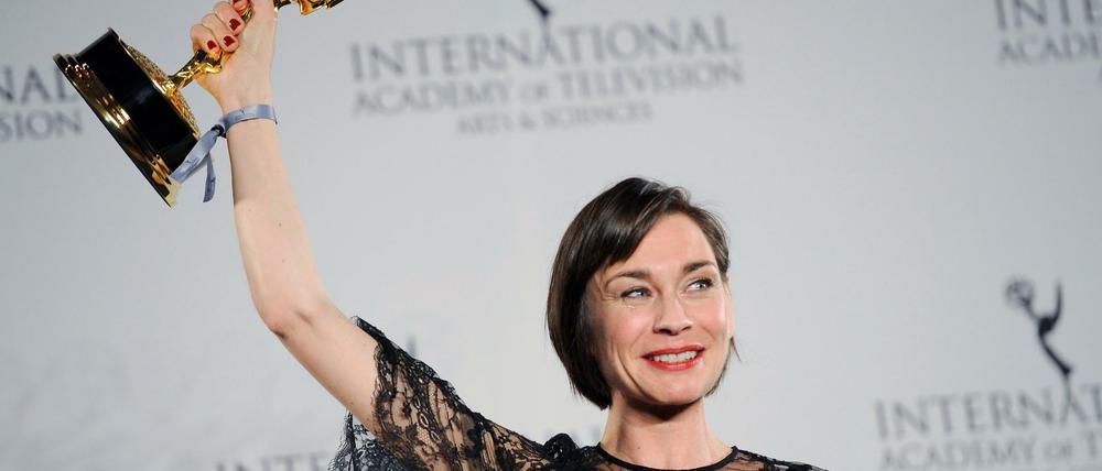 Gerührt in New York: Christiane Paul mit ihrem International Emmy