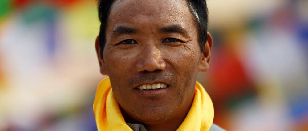 Kami Rita Sherpa, 48, hat seinen 22. Aufstieg zum Mount Everest begonnen. 