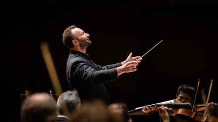 Kirill Petrenko dirigiert die Berliner Philharmoniker