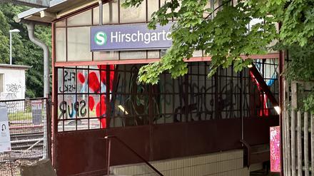 Simone Jacobius - Bilder vom S-Bahnhof Hirschgarten