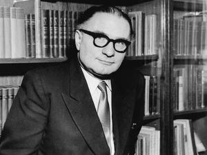 Walther Karsch, Theaterkritiker, Mitbegründer und Herausgeber des Tagesspiegel Berlin. Aufnahmedatum: 1950er Jahre. Foto: Tagesspiegel-Archiv
Angabe Veröffentlichung: Tagesspiegel Nr. 3566a, 1.6.1975. Foto nicht gefunden auf pdf-Seite