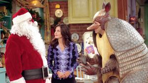Der Weihnachtsmann, Monica und das „Holiday Armadillo“