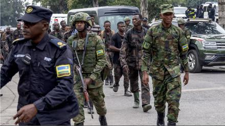Rwanda parades Congolese soldiers who surrended in fighting with rebel group M23