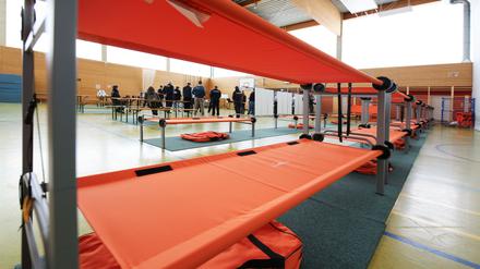 Die Turmhalle der Grundschule am Bornstedter Feld wurde beispielhaft zu einer Anlaufstelle in Sachen Katastrophenschutz gemacht.