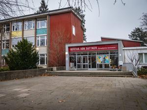 Am Bertha-von-Suttner-Gymnasium in Berlin-Reinickendorf musste nach dem Fehlalarm der Unterricht abgebrochen werden.