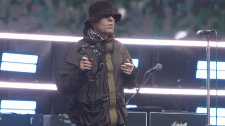 Mit Bucket Hat und im Parka: Liam Gallagher von Oasis, hier bei dem Wembley-Konzert am 25. Juli