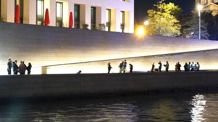 Die mutmaßlichen Angreifer flohen, bevor die Polizei eintraf. (Archivbild)