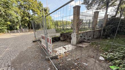 Die Fundamente für die Umzäunung des „Görlis“ stehen bereits.