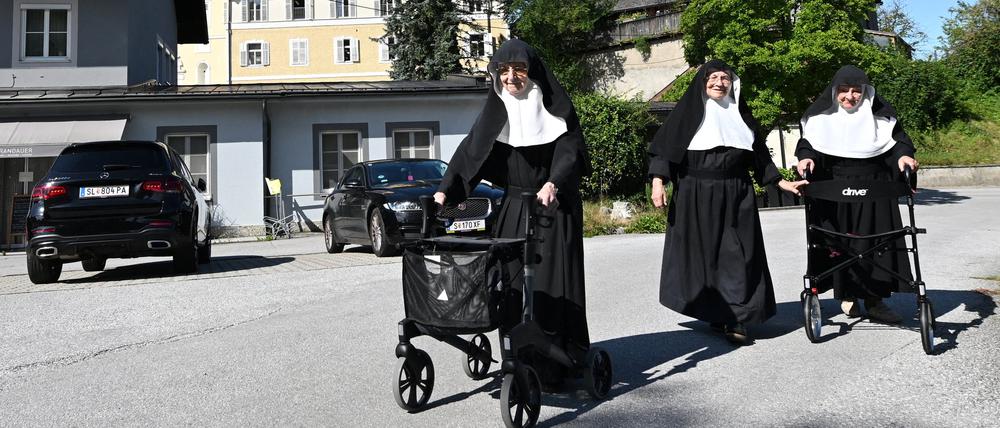 Vom Pflegeheim zurück ins Kloster: Regina (86), Rita (82) und Bernadette (88).