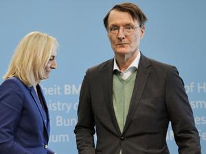 Macht es seiner Nachfolgerin Nina Warken (CDU) nicht leicht: Ex-Gesundheitsminister Karl Lauterbach (SPD).