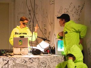 Rastloses und ratloses Ringen mit einer Welt. Szene aus dem Büchner-Stück „Broken Lenz“.