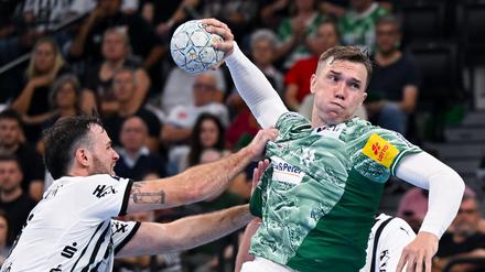 Weltmeister Lasse Andersson war neben Mathias Gidsel bester Schütze der Berliner. (Archivbild)