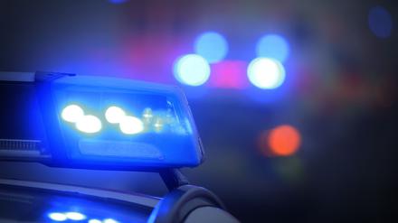 Protestierende haben Pyrotechnik in Berlin-Kreuzburg gezündet und einen Polizeieinsatz ausgelöst. (Symbolfoto)