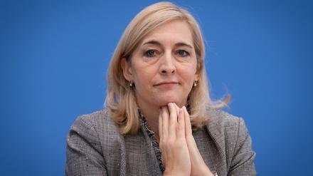 Gesundheitsministerin Nina Warken setzt auch nach dem Rückzug der USA weiter auf die WHO.