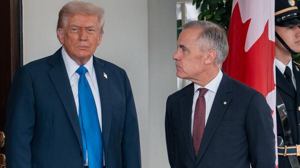 US-Präsident Donald Trump (l) empfängt den kanadischen Premierminister Mark Carney im Weißen Haus.