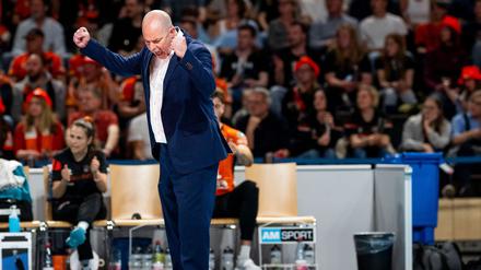 Joel Banks freut sich nach einem Sieg der BR Volleys. (Archivbild)