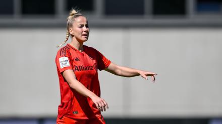 Erzielte ein Tor und leistete zwei Vorlagen beim Sieg gegen Union Berlin: Giulia Gwinn (Archivbild)