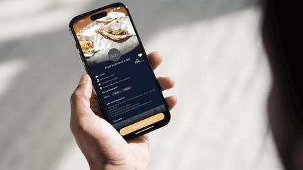 Die App Hidden Table vermittelt freie Plätze in der gehobenen Gastronomie.