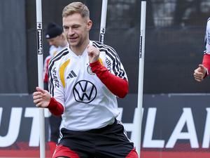 Joshua Kimmich hat sich im Training der Nationalmannschaft am Sprunggelenk verletzt.