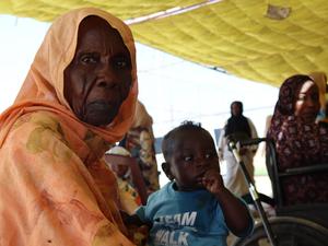 Über 10 Millionen Menschen sind innerhalb des Sudans vertrieben. / Weiterer Text über ots und www.presseportal.de/nr/50131 / Die Verwendung dieses Bildes für redaktionelle Zwecke ist unter Beachtung aller mitgeteilten Nutzungsbedingungen zulässig und dann auch honorarfrei. Veröffentlichung ausschließlich mit Bildrechte-Hinweis.