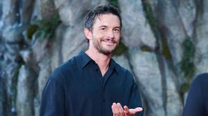 Hollywoodstar Jonathan Bailey hat über die Einschränkungen und Probleme gesprochen, die er in der Schule als schwuler Teenager hatte. (Archivbild)