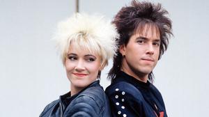 Das Pop Duo in seiner originalen Konstellation: Sängerin Marie Fredriksson und Gitarrist Per Gessle in ihrem unverwechselbaren 80er-Jahre-Look.