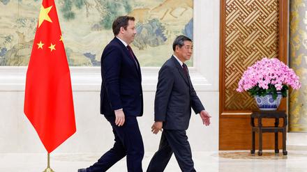 Lars Klingbeil und He Lifeng.