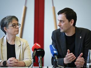 Nicola Böcker-Giannini (links) und Martin Hikel verabschieden sich schon wieder vom Landesvorsitz der Berliner SPD.