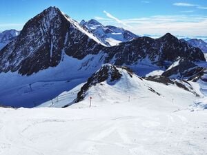 Archivbild: Ein Blick auf die Berge am Stubaier Gletscher in Neustift, Tirol.