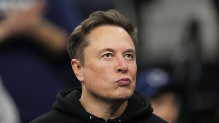 Elon Musk besucht das Finale der NCAA-Ringer-Meisterschaft in Philadelphia.