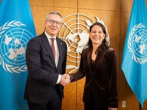 Bundesdigitalminister Karsten Wildberger (CDU) trifft am Rande der UN-Beratungen über ein freies Internet die Präsidentin der UN-Vollversammlung, Annalena Baerbock.