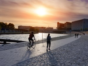 Abendstimmung am Spreebogen