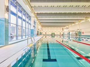 Die Becken der Berliner Schwimmbäder bleiben an Weihnachten und Silvester leer. (Archivbild)