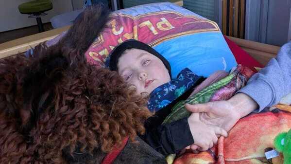 Lukas Schmiedel verbrachte die letzten vier Wochen in einem Hospiz und bekam dort unter anderem Besuch von einem Alpaka.