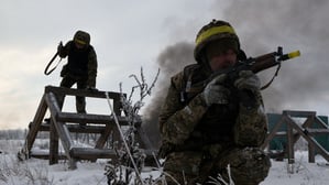 Rekruten der 65. Separaten Mechanisierten Brigade der ukrainischen Streitkräfte in der Region Saporischschja.