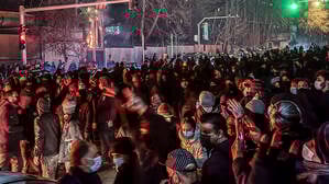 Protestierende in Teheran.