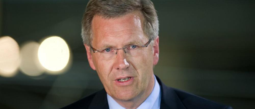 Bundespräsident Christian Wulff (CDU) bleibt mit der Affäre um seinen Privatkredit weiter in den Schlagzeilen.