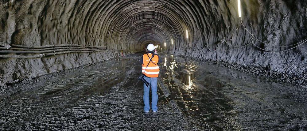 Manche Neubaustrecken sind für Tempo 300 konzipiert.