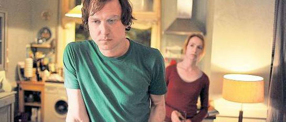 Peter (Lars Eidinger) und seine Frau Elisabeth (Ursina Lardi).