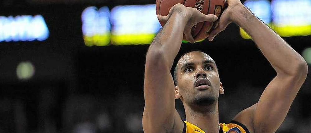 Der Basketballer Akeem Vargas ist im letzten Sommer vom Zweitligisten Göttingen zu Alba Berlin gewechselt.
