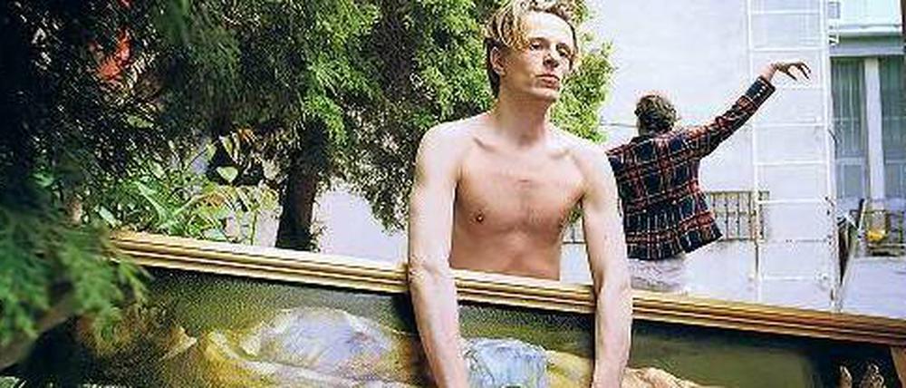 Gott ist tot. Alexander Scheer als Iwan.