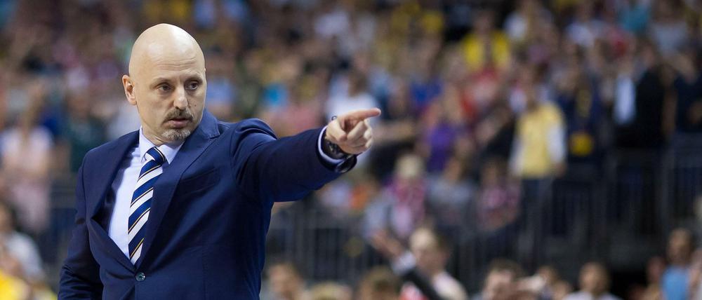 Alba-Coach Sasa Obradovic hält die Ohren für Angebote aus dem Ausland offen. Mithat Demirel, der Sportdirektor des Klubs, glaubt aber, dass der Serbe Albas Trainer bleibt.